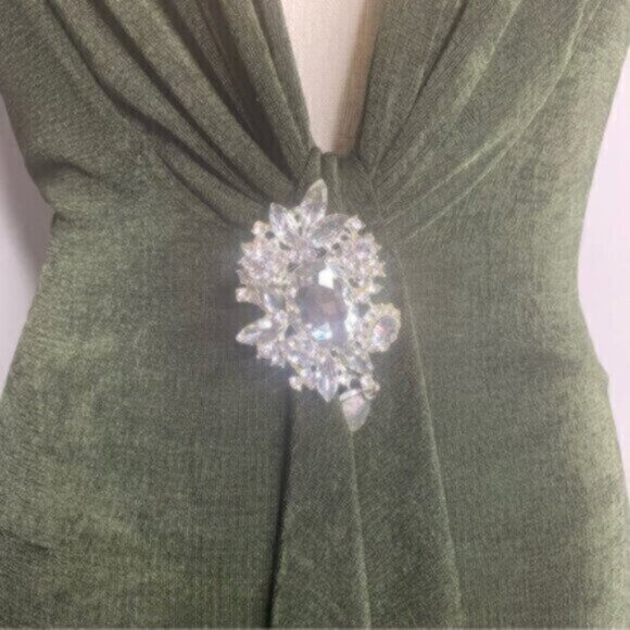 NWT Jluxlabel Olive Draped Back Fitted Silhouette Midi Dress With Crystal Accent - Picture 8 of 12